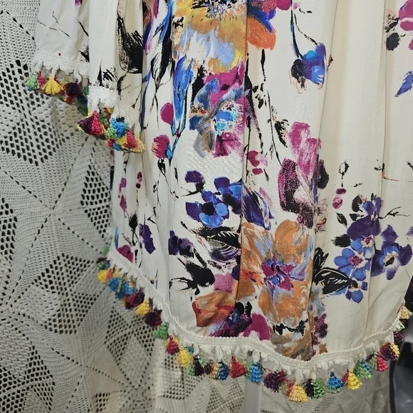 Jodifl, Pom Pom Fringe Tassel, Floral Smocked Draped Watercolor Boho Top large - Picture 11 of 12